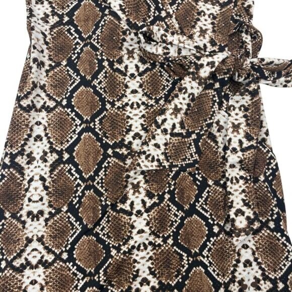 BCBGMAXAZRIA Malena Snake Print Jersey Wrap Dress Sz XS - Picture 6 of 6